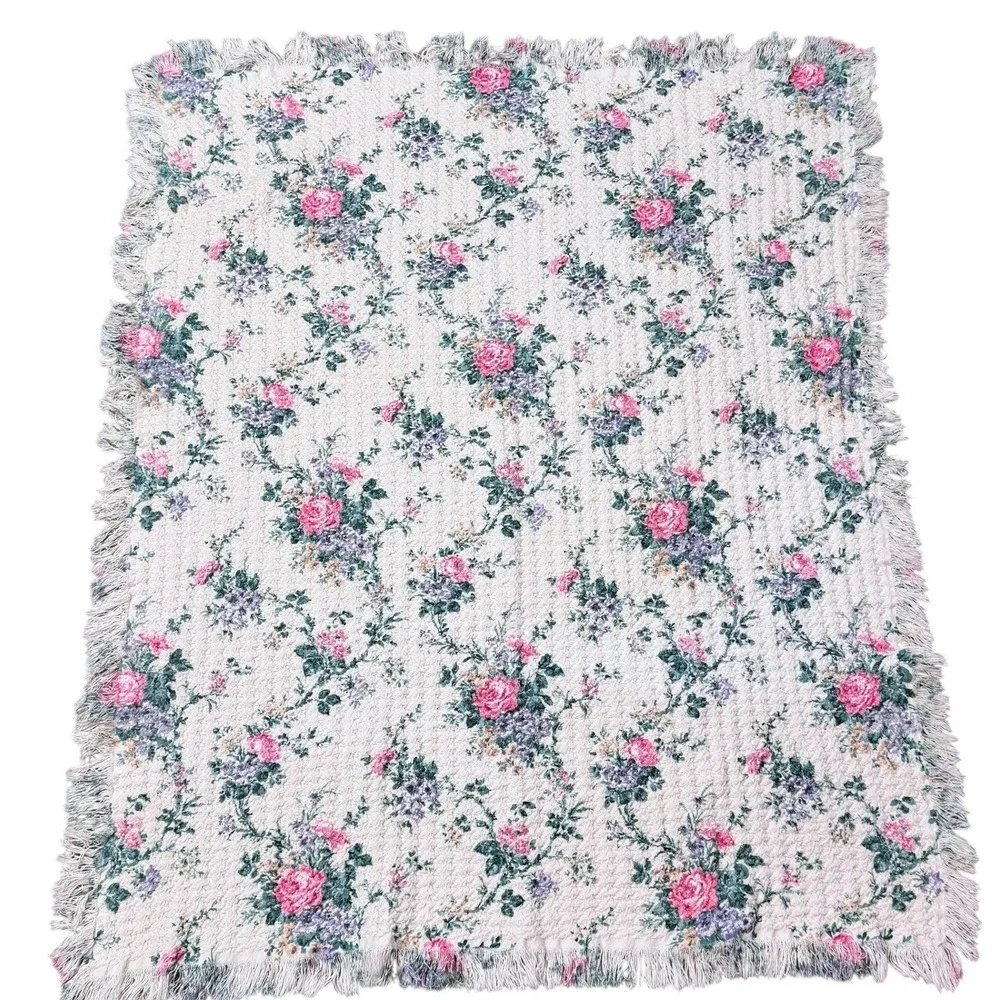 Floral Chenille Throw Blanket Pink Roses Lavender Fringed Edge White Vintage